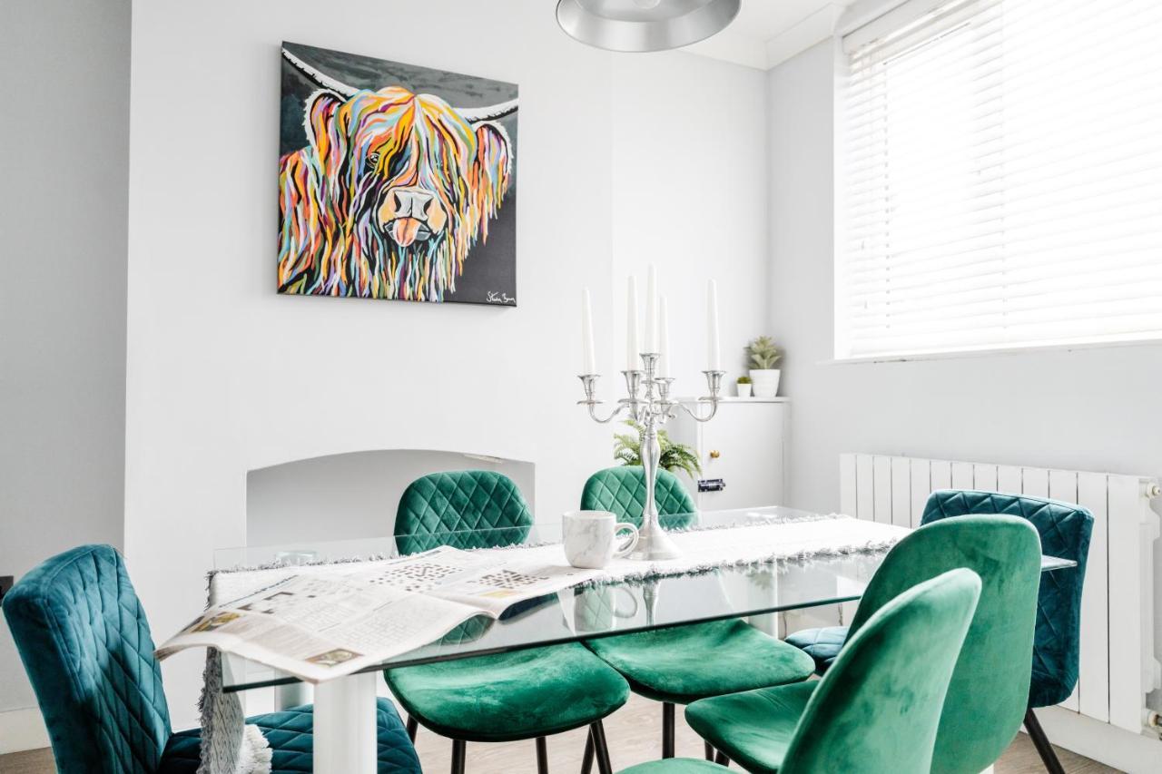 Churnet Valley Townhouse - Modern Cheadle House Βίλα Εξωτερικό φωτογραφία