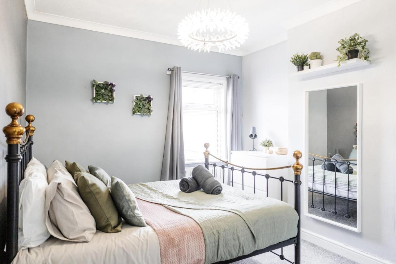 Churnet Valley Townhouse - Modern Cheadle House Βίλα Εξωτερικό φωτογραφία