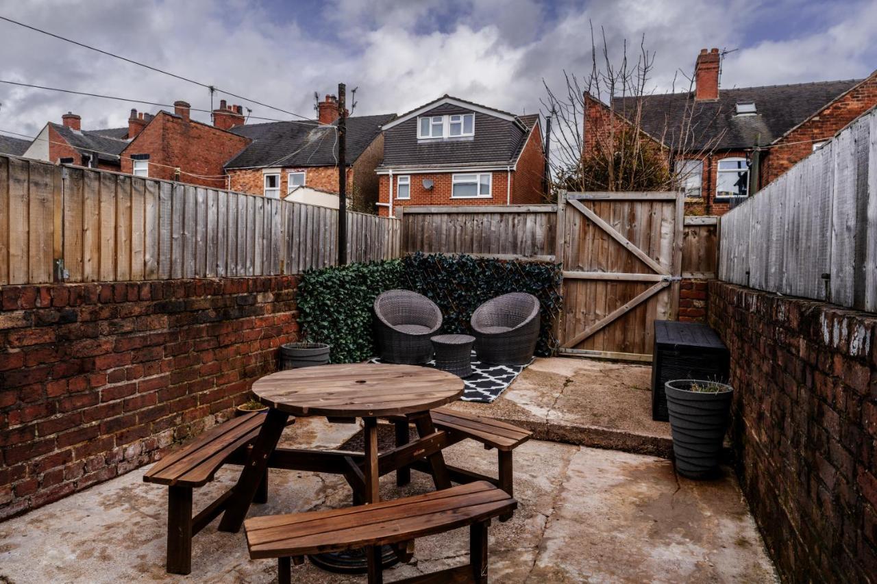 Churnet Valley Townhouse - Modern Cheadle House Βίλα Εξωτερικό φωτογραφία